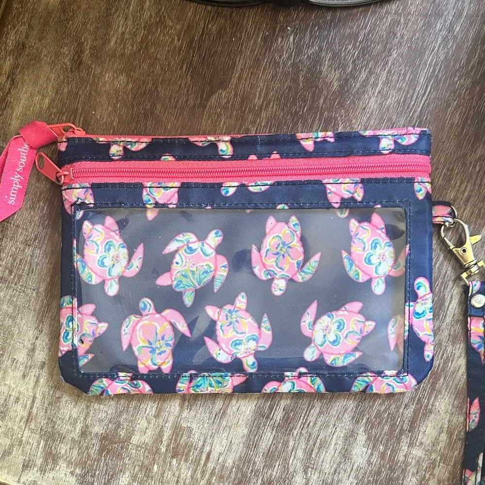 🩷 🐢 Simply Southern Navy and Pink Turtle Wristlet Wallet /Phone Carrier 🩷🐢